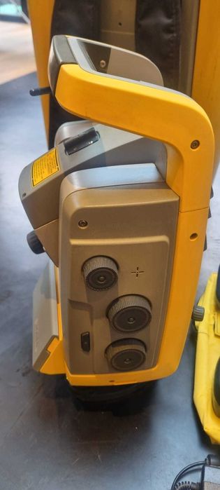 Tachimetr robotyczny Trimble S6 5" oraz kontroler TCS3 trimble access