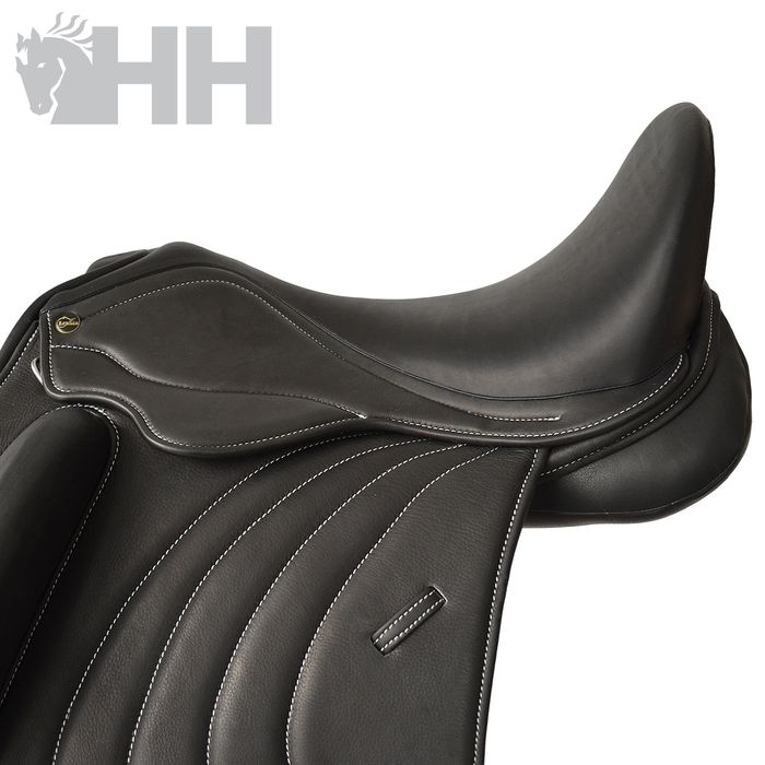 Vendo sela de dressage lexhis nasia 17"