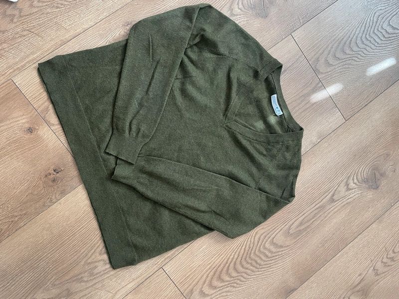 Primark Basic minimalizm sweter z dekoltem w serek grunge #2512