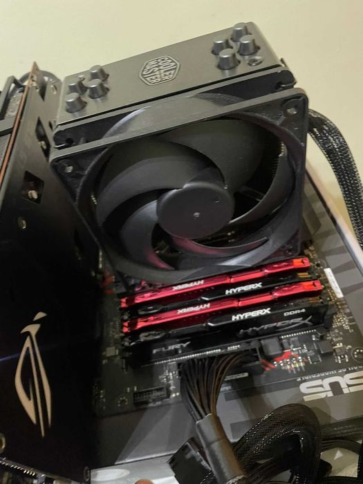 PC GAMER I5 9600K | RX5700XT | 16GB
