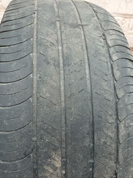 Резина літня 235/55 R17