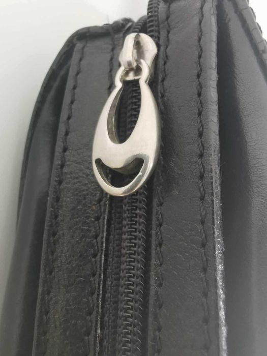 Mala de mão, preta, em pele genuína