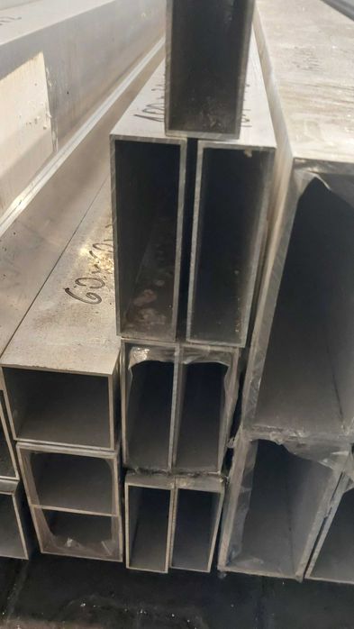 Profil aluminiowy, aluminium 100x30x2,0mm, gat. 6060, BYTOM