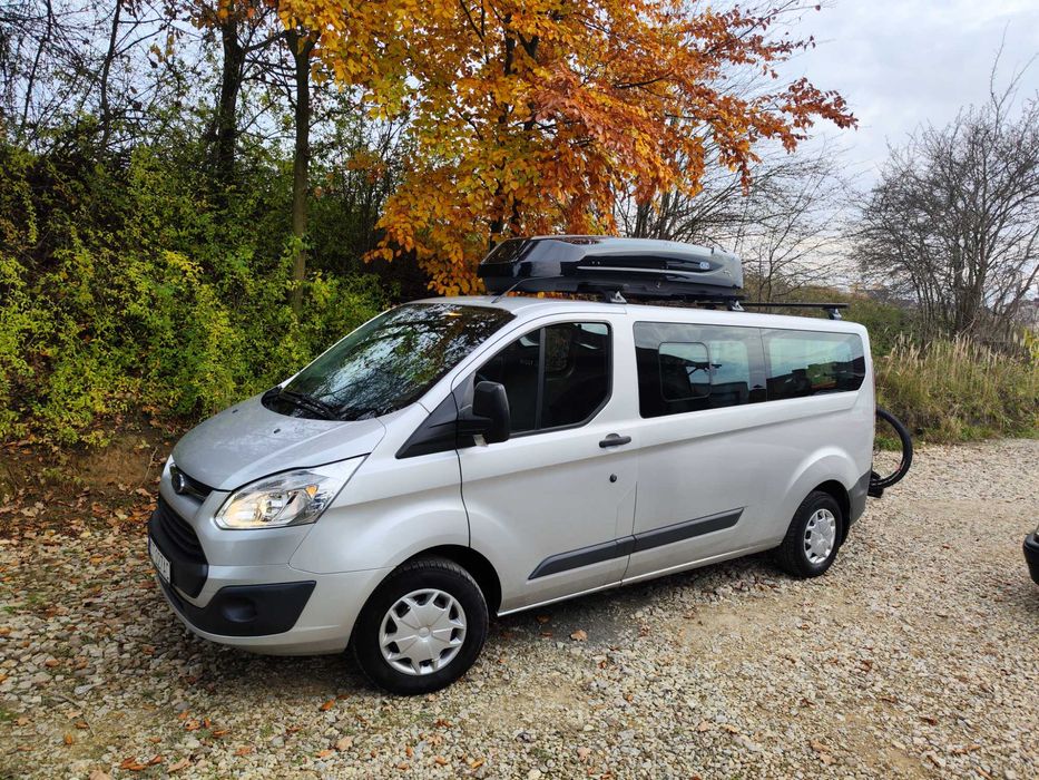 Wynajem busa 9 osobowego, wyjazdy krajowe i zagraniczne + BOX dachowy