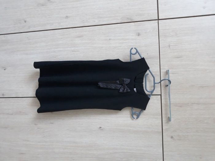 elegancka sukienka czarna dziecięca 140cm-możliwość wysyłki, odbioru