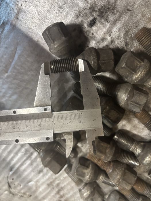 Sruby do kół M12x1,5 felgi stalowe aluminiowe szpilki felgi Leszno ...