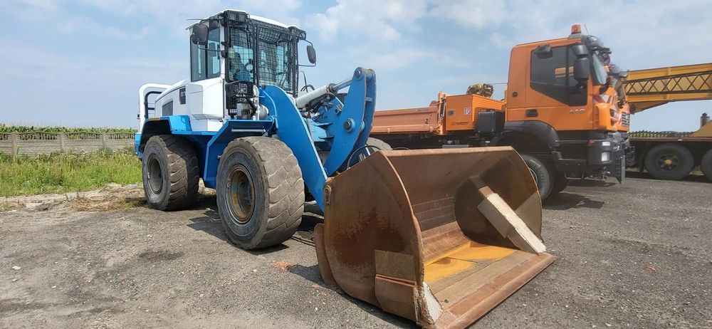 Caterpillar 930K , Klimatyzacja ,Waga z drukarką. Możliwość zamiany  Stan Dobry , Do Maszyny dołożę drugą łyżkę krokodyl