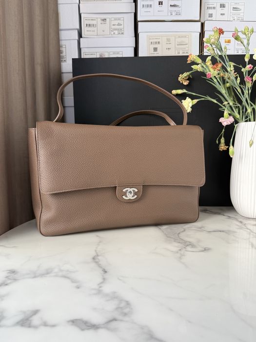 Torebka Chanel Maxi Flap Beige