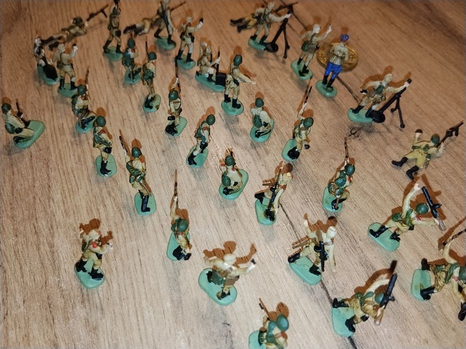 Żołnierzyki, figurki, modele