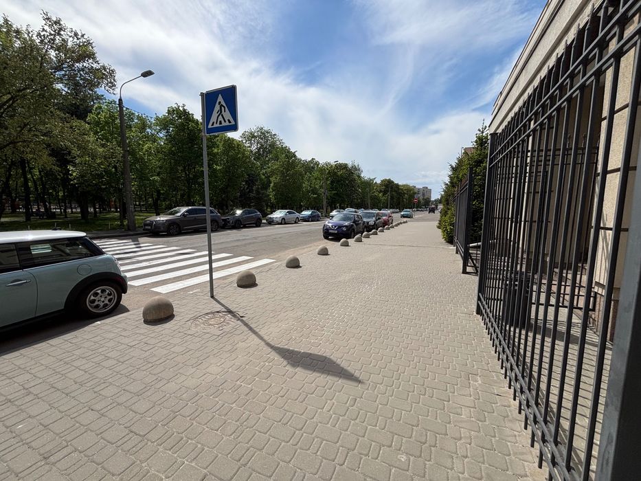 Оренда офісів від 13,8 кв.м до 340,0 кв.м у БЦ «Титул» (метро Почайна, без комісії)