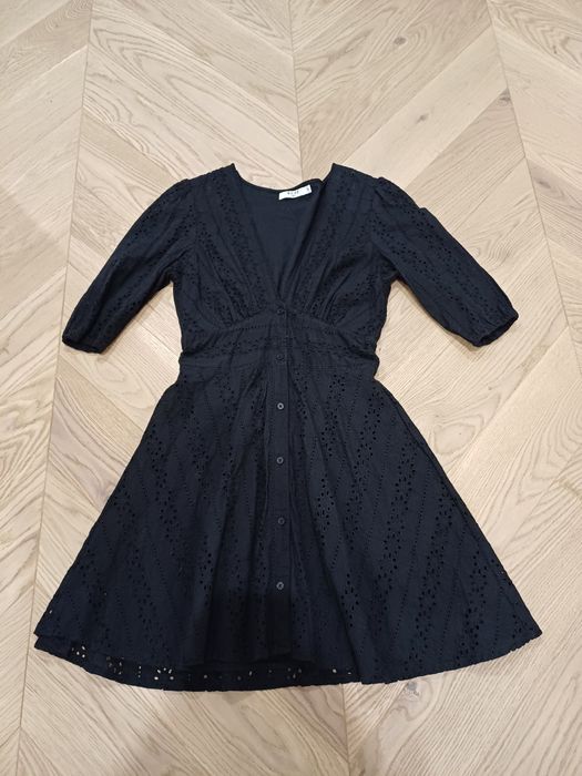 Sukienka czarna ażurowa XS