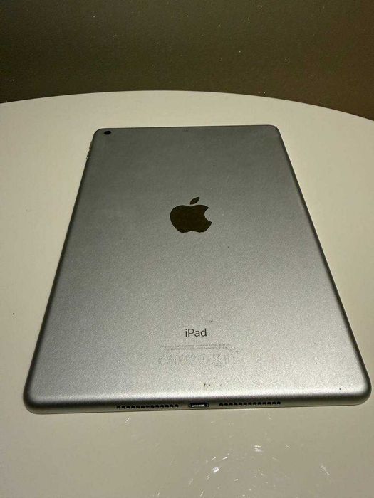 iPad 5 поколение 32GB wi-fi 2017