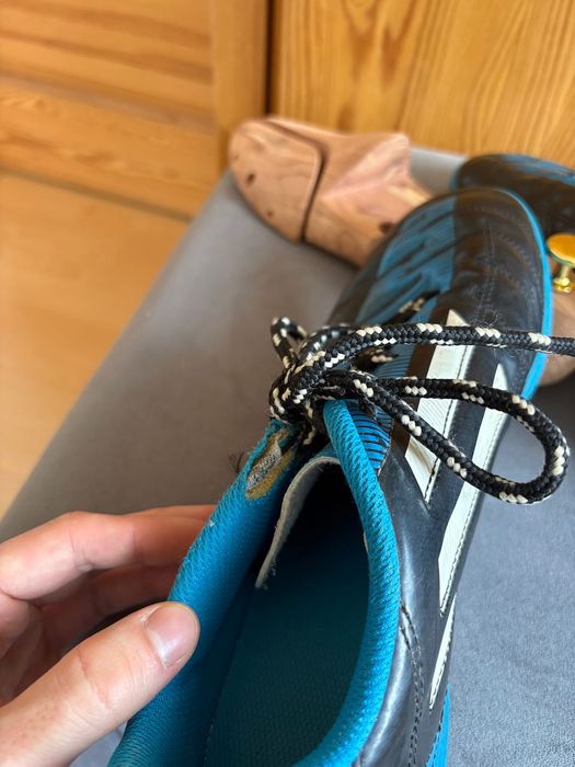 Buty piłkarskie na halę Adidas, rozm. 42 2/3
