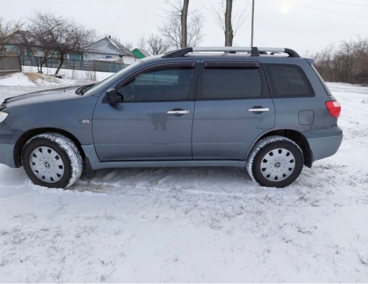 Продам Mitsubishi Outlender 1