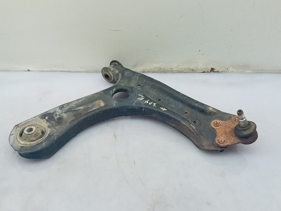 Braço de suspensão frente direito SEAT Ibiza IV (6J5, 6P1)
