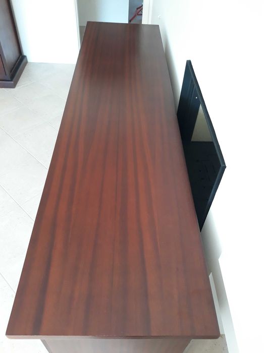 Cómoda Mogno 2m x 0,50m x 0,85 Excelente Estado!