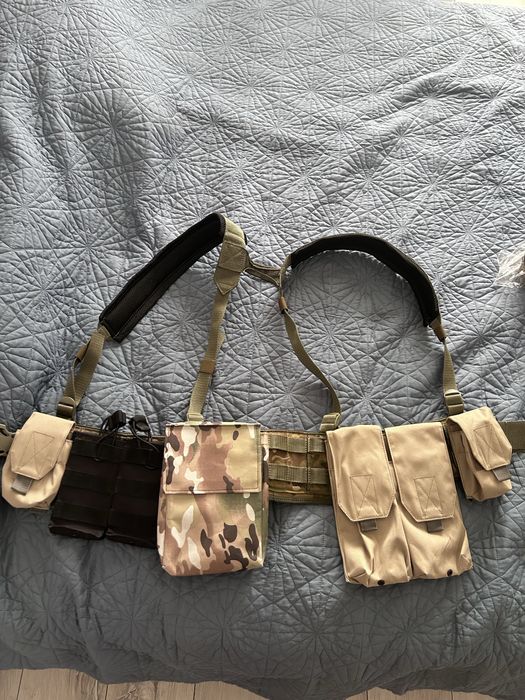 Ремінь з підсумками