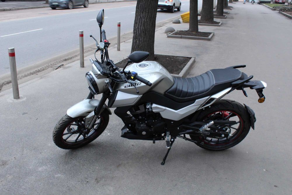 Мотоцикл SPARK SP200R-33