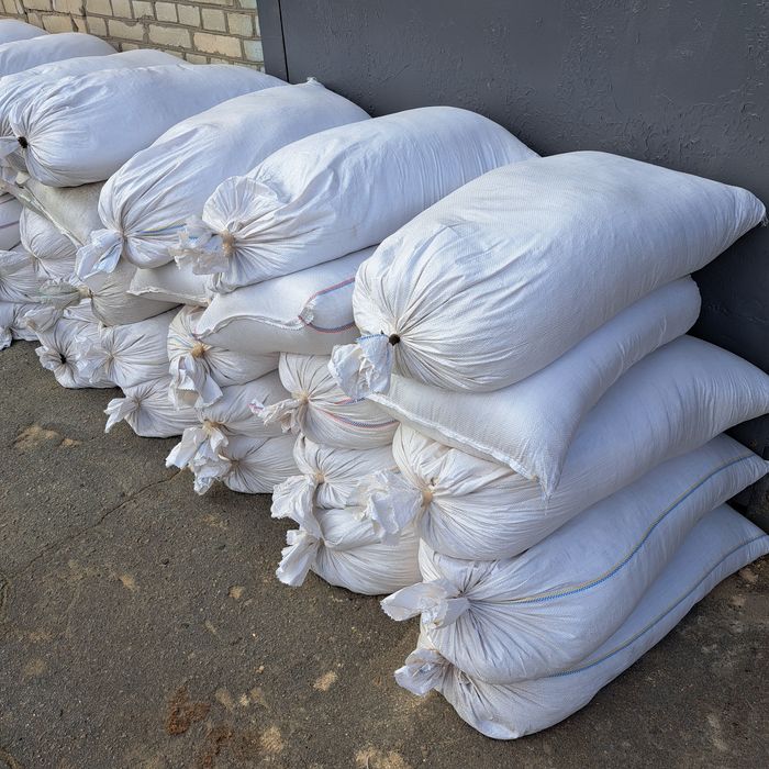 Стружка и опилка из сосны в мешка. Доставка.