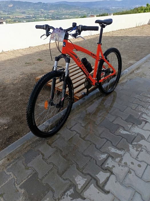 Bicicleta b-twin roda 26
