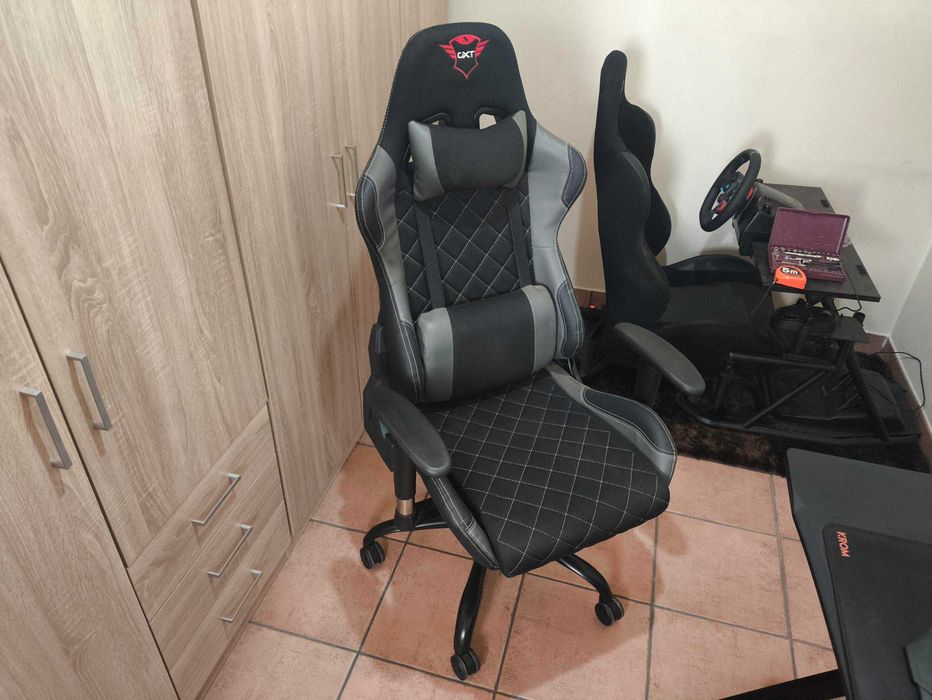Mesa Trust Gxt 711x Dominus e Cadeira Trust GXT707 Resto Gaming