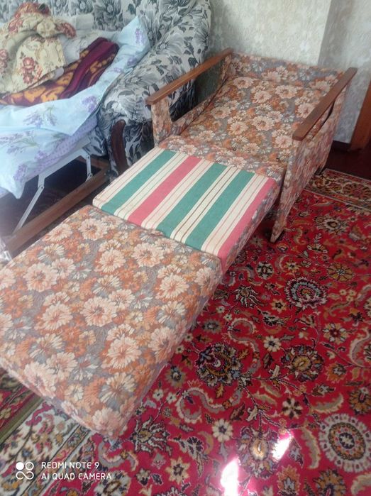 Продам розкладне крісло