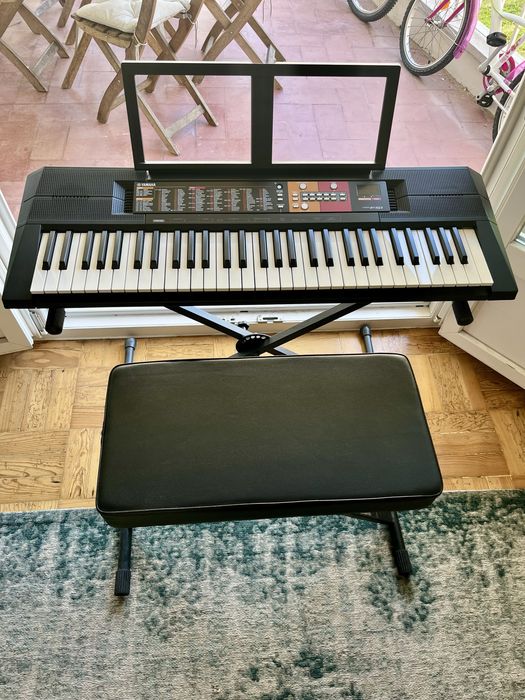 Teclado Digital Yamaha PSR-F51
