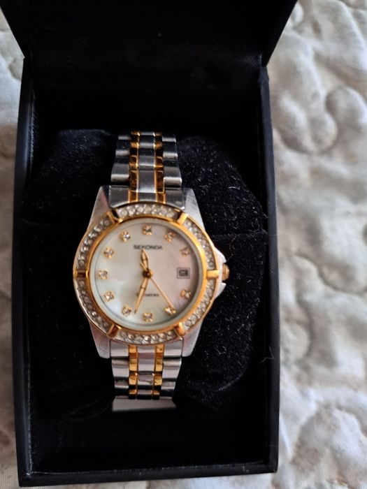 Часы женские Sekonda