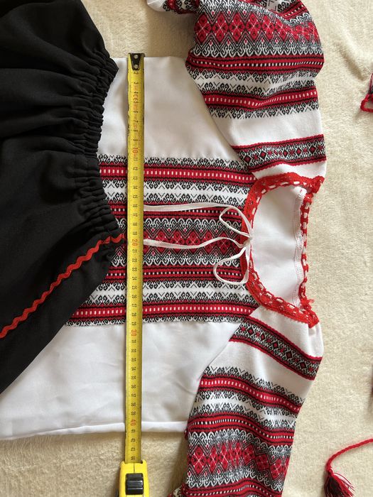 Вишиванка+ спідничка+ чільце. 128/134 см. 8-9 р. Набір трійка.