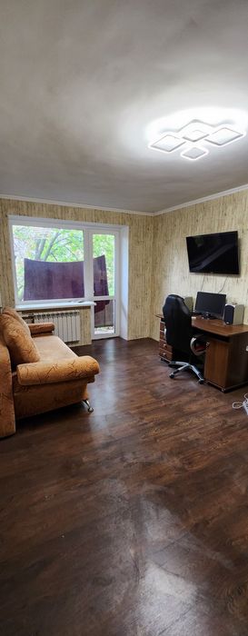 1 кім. кв-ра по пр-ту Миру. Р-н Ремзаводу.  Біля  автомаг "Рута"