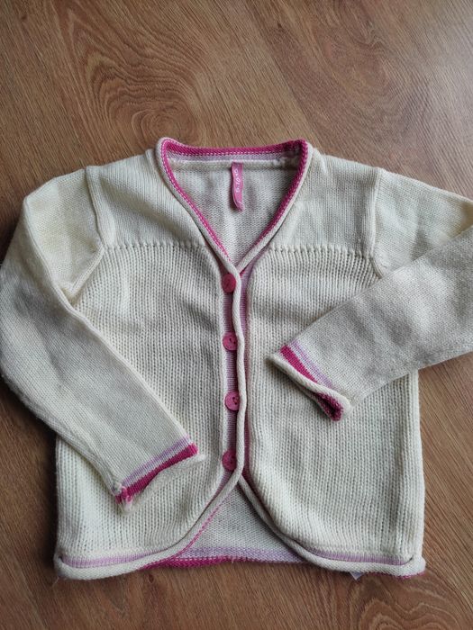 Sweterek 5-10-15 rozm. 92