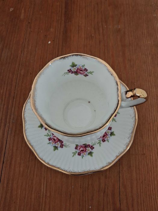 Chávena de Chá Vintage Elizabethan "English Garden"