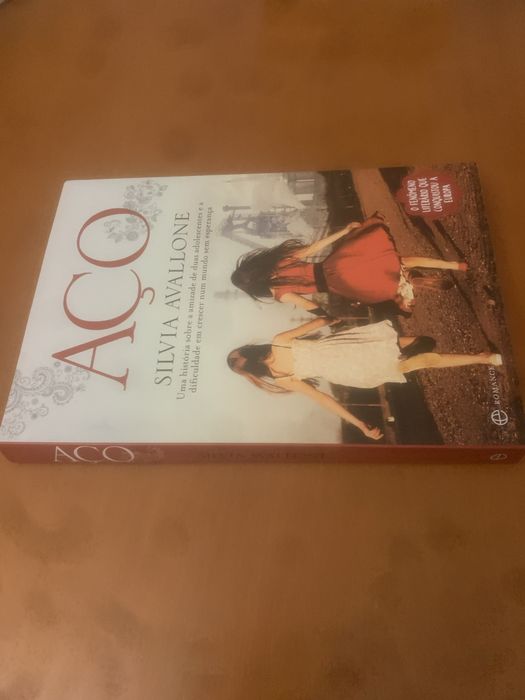 Aço Siilvia Avallone
