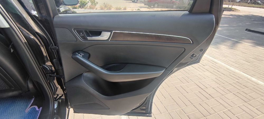 Audi Q5 2016 VIN WA1L2AFP7HA036141 фото оголошення 14 з 23