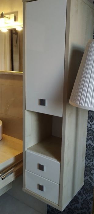 Szafka słupek do łazienki wisząca super design