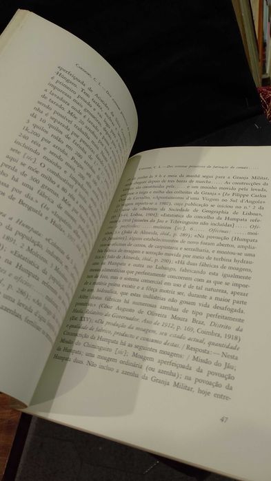Sistemas Primitivos de Farinação de Cereais "Moçâmedes"