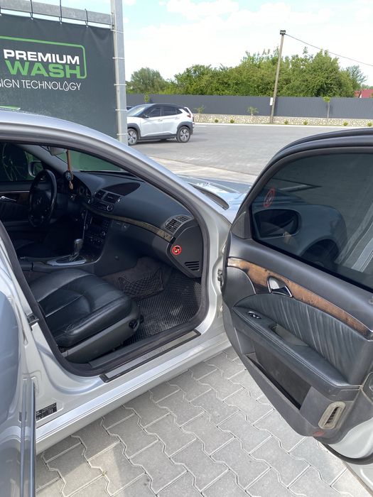 Mercedes-Benz E270cdi  E-Clas W211