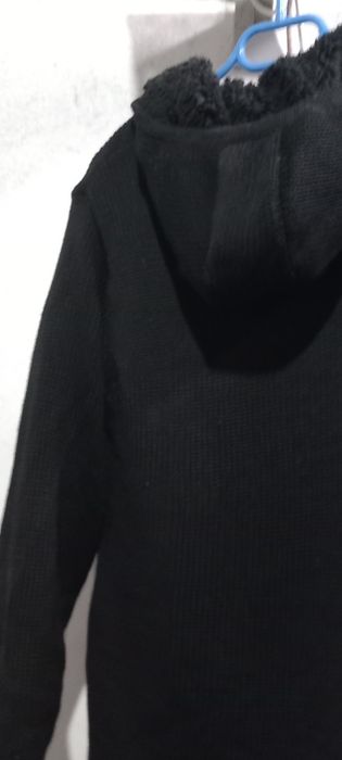 Carapuço preto com pelo