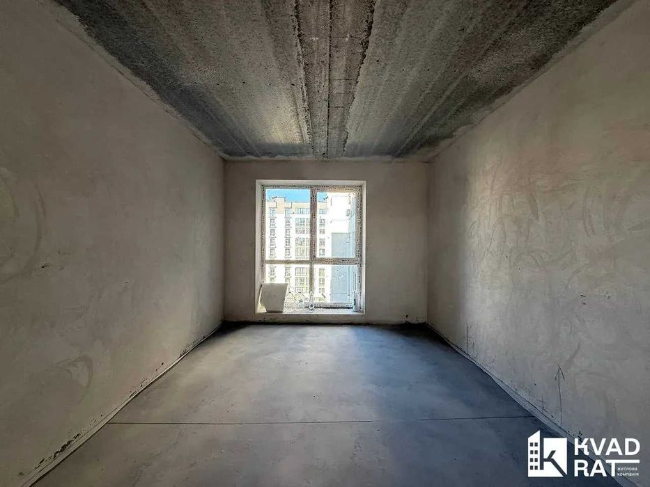 Здана двокімнатна з опаленням та стяжкою