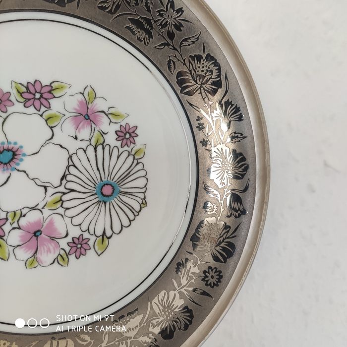 Talerze dekoracyjne porcelana Wawel