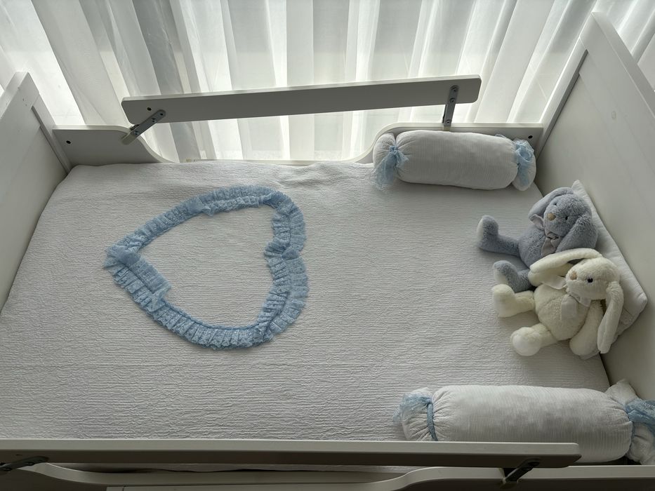 Cama extensível IKEA com barras