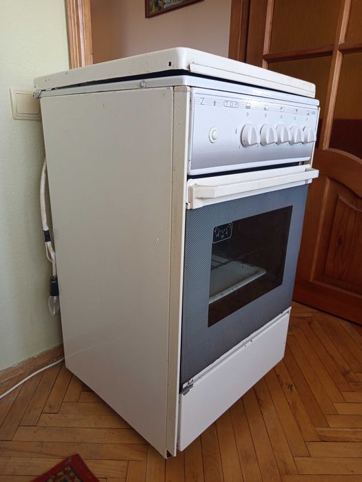 Продам газову плиту