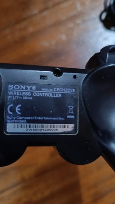 PlayStation 3 Slim 250 Gbs + Comando + PES 2015