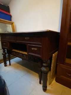 secretaria grande antiga
