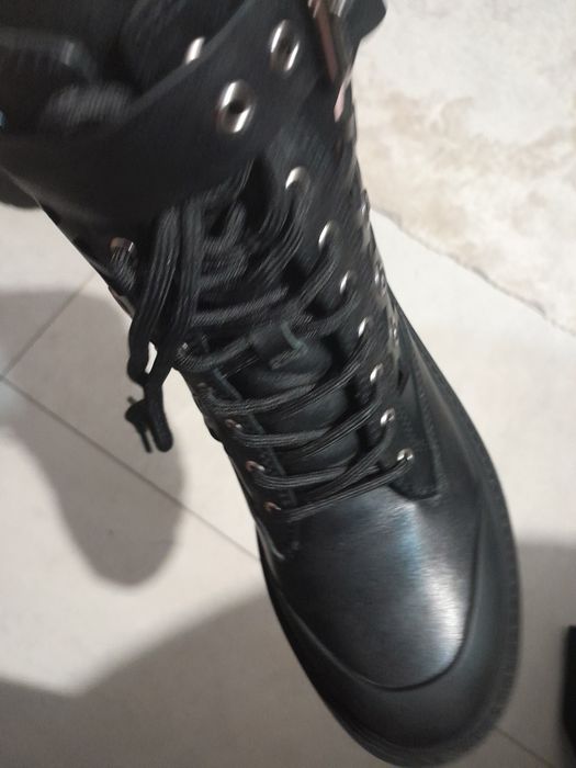 Sprzedam botki pinko