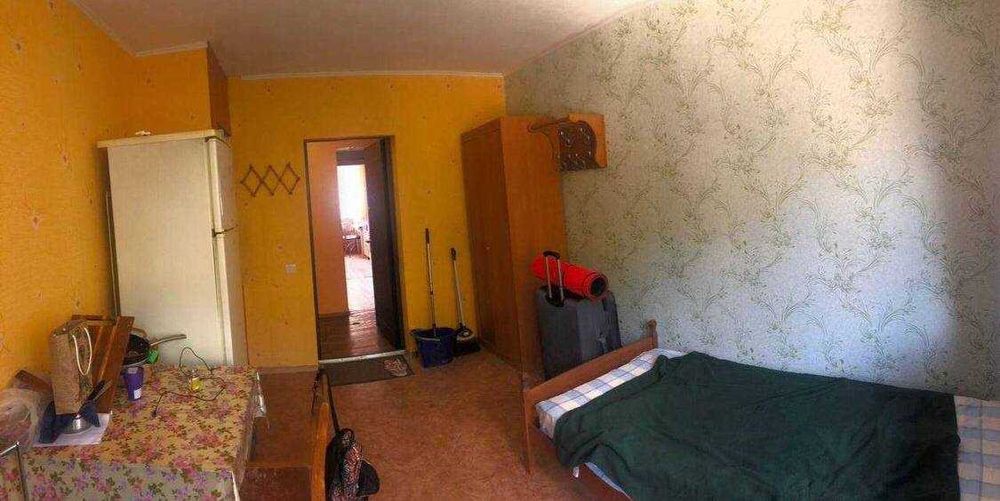 Продам три комнаты возле Метро Ботанический сад...