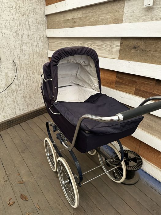 Коляска под ретро