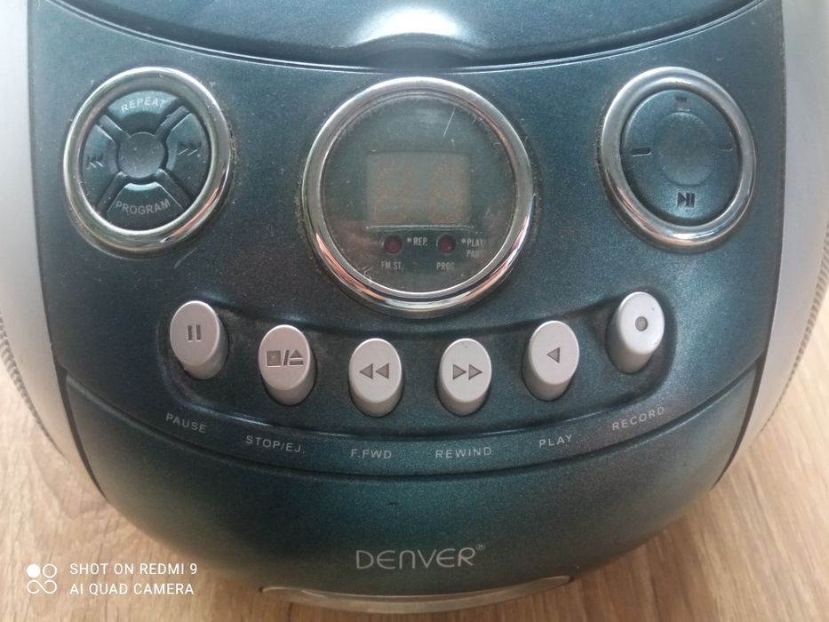 Radio na kastety i płyty Denver