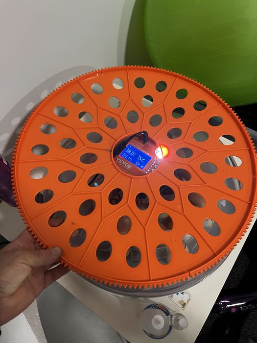 VEVOR Incubadora de ovos com Viragem automática para 48 ovos