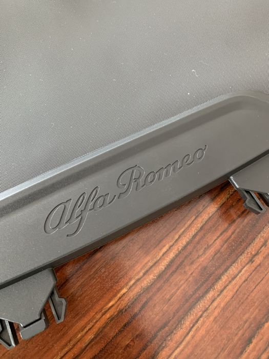 Tampa Alfa Romeo Stelvio oficial